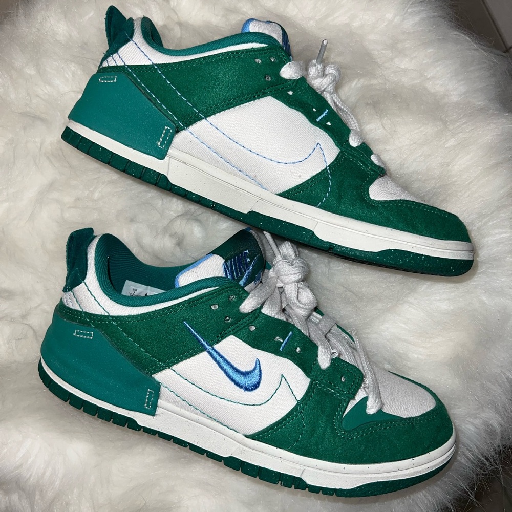 WOMENS DUNKS LOW SIZE 7 MALACHITE